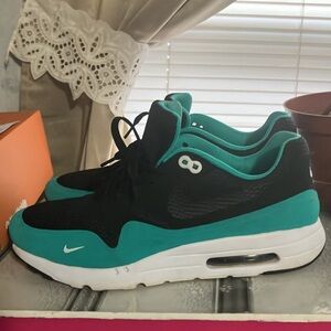 Black and Teal Sneakers air max 1